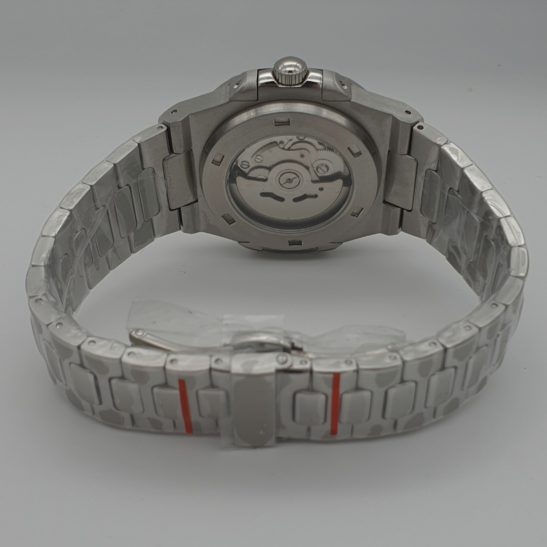 Seiko Mod Nautilus "Red Blood"